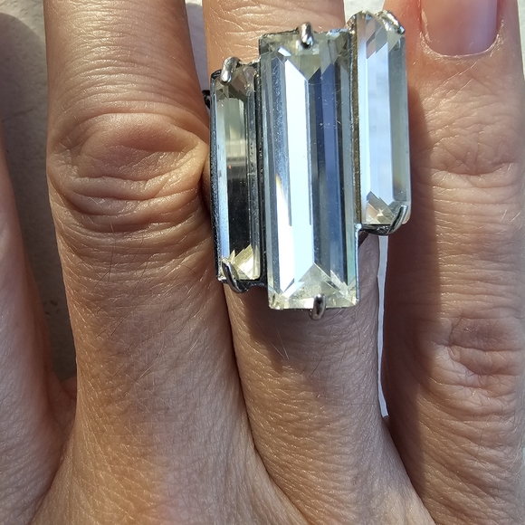 Jewelry - SALE Ann Taylor Ring Size 7 new